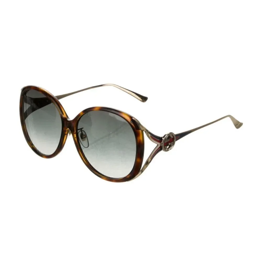 Gucci oversize sunglasses